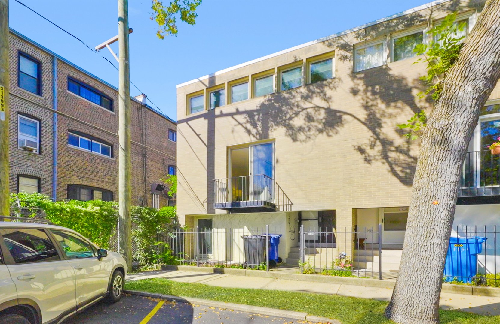 Photo of 1452 E Park Place, Chicago, IL 60637