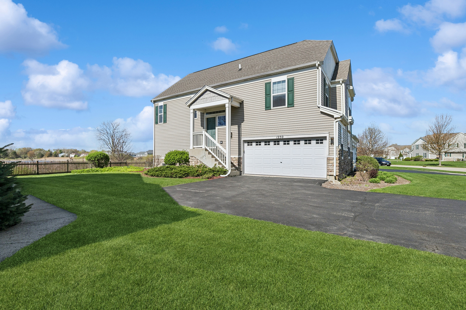 Photo of 1250 Park View Drive, Antioch, IL 60002