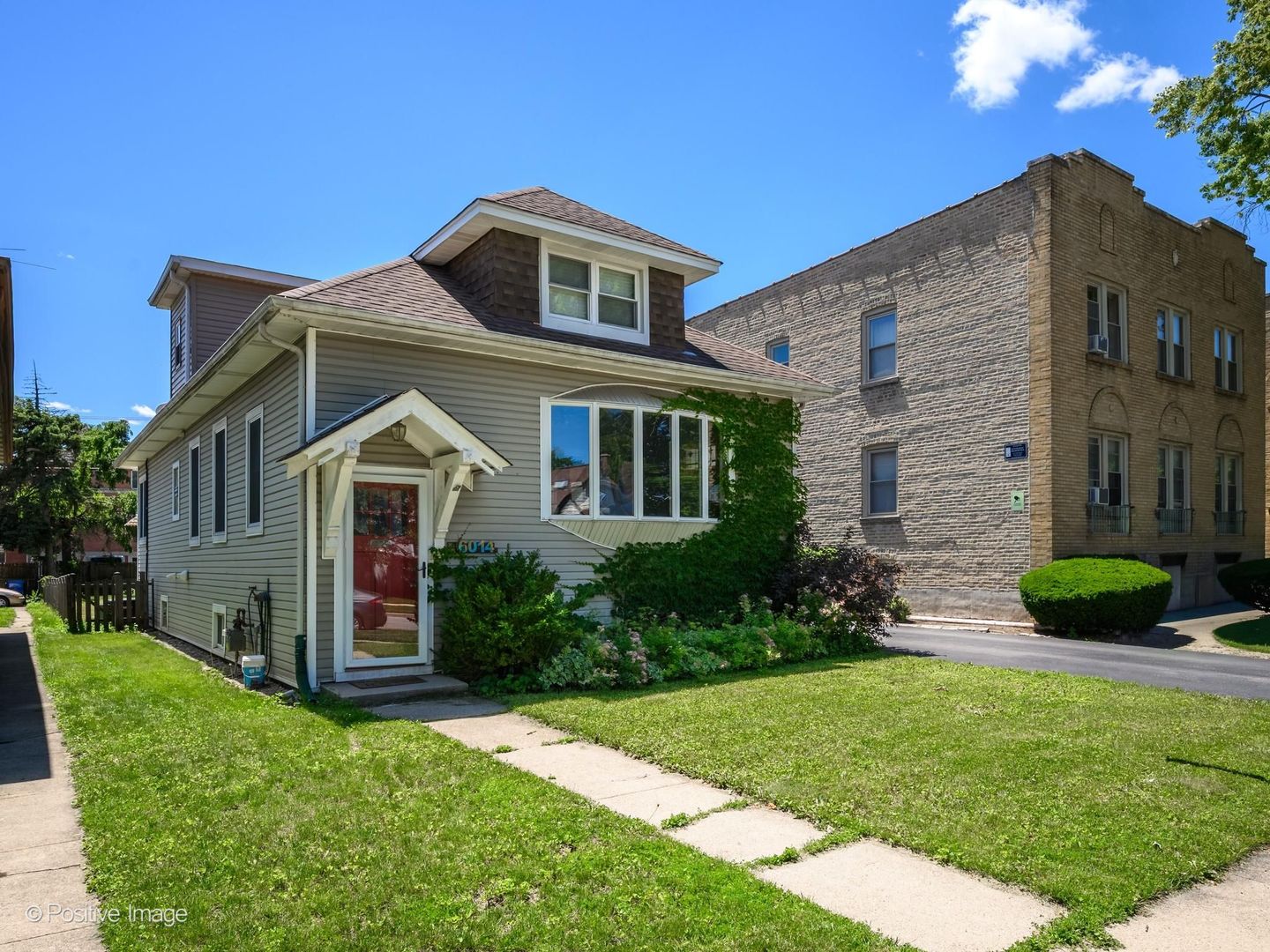 Photo of 6014 N Navarre Avenue, Chicago, IL 60631
