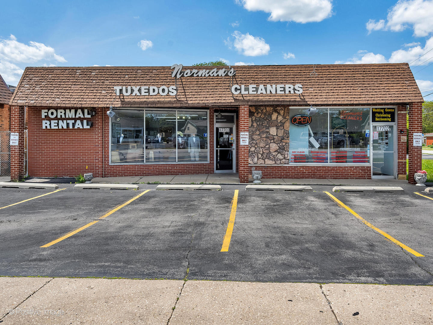 Photo of 17702 Oak Park Avenue, Tinley Park, IL 60477