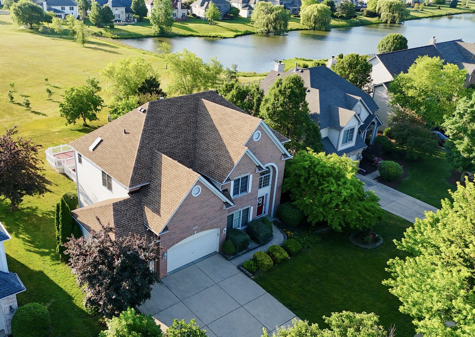 Photo of 523 Mallard Point Drive, North Aurora, IL 60542