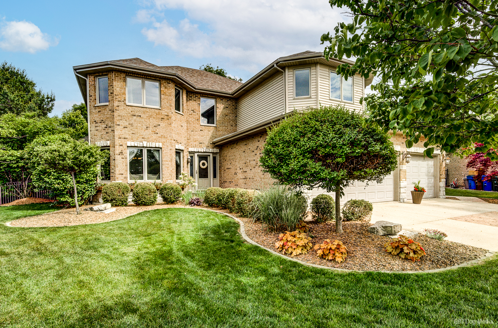 Photo of 8053 DUANE Drive, Frankfort, IL 60423