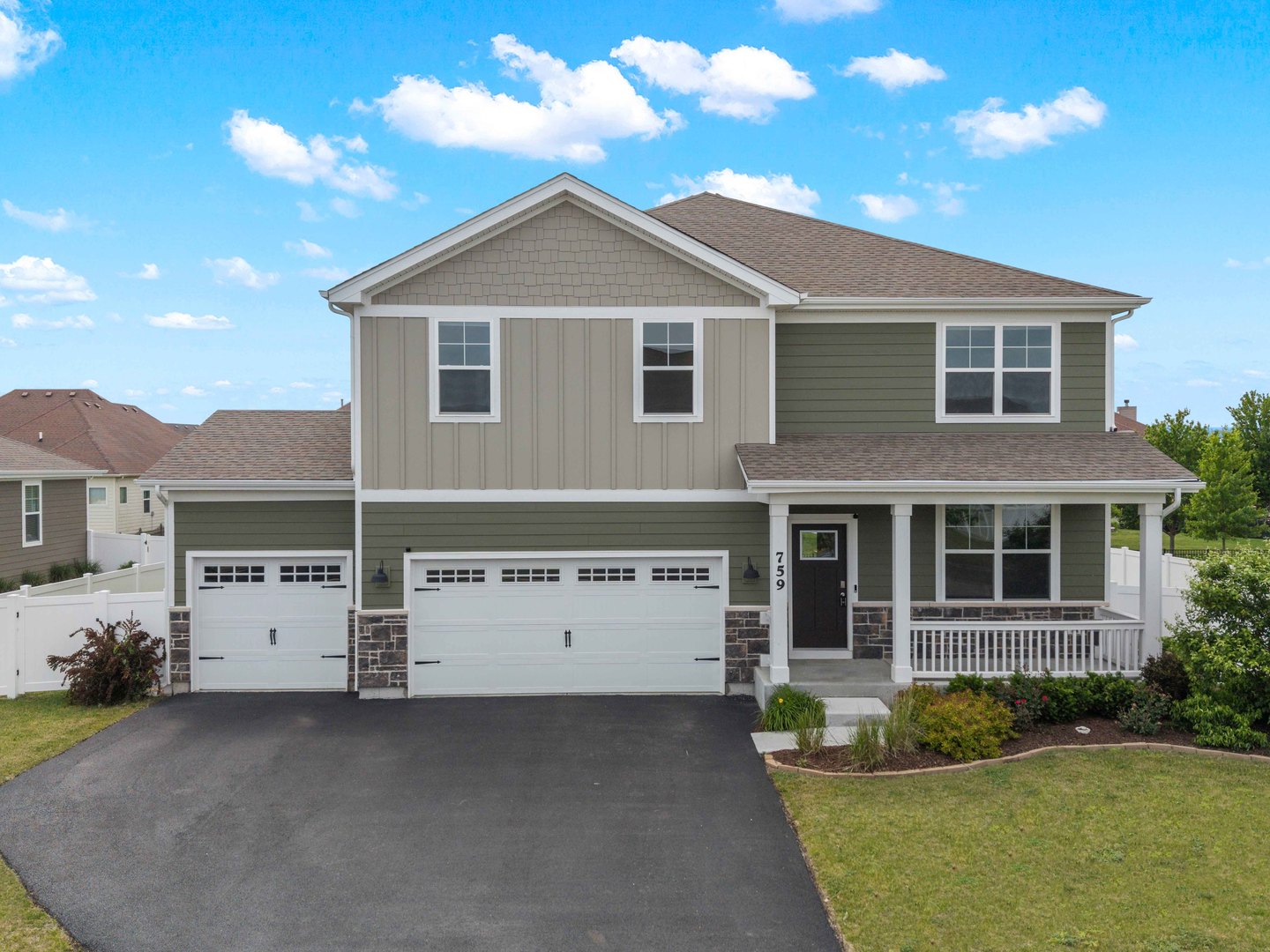 Photo of 759 Kentshire Circle, Elgin, IL 60124