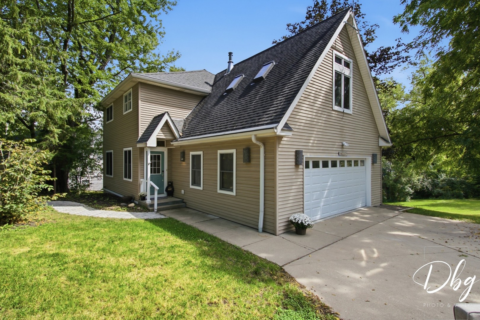 Photo of 26227 W Forest Court, Antioch, IL 60002