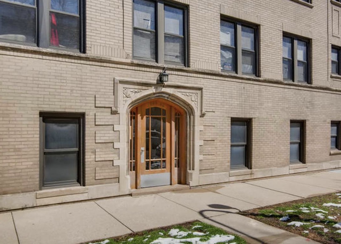 Photo of 4444 W Gunnison Street, Chicago, IL 60630