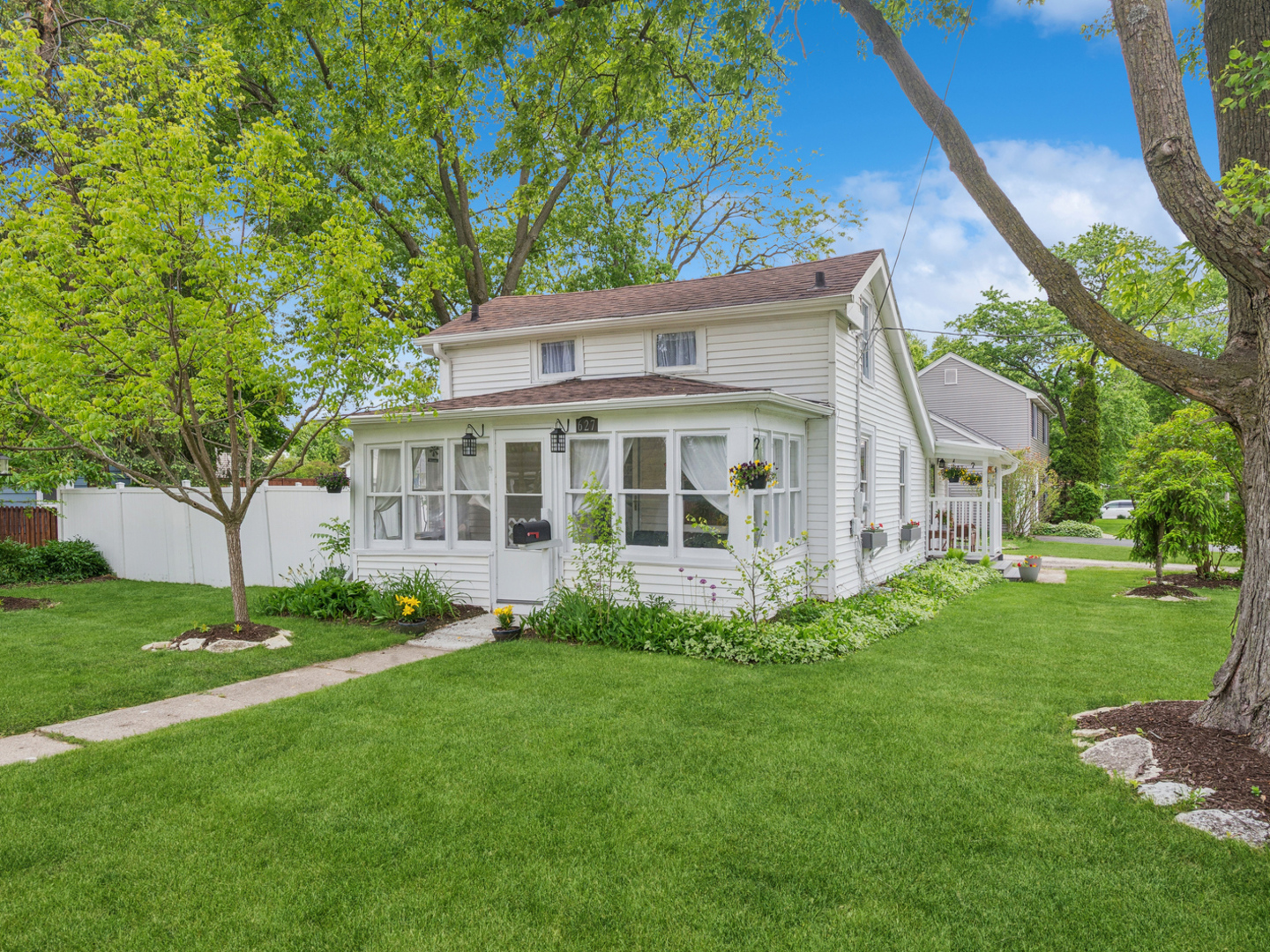 Photo of 627 Park Street, Batavia, IL 60510