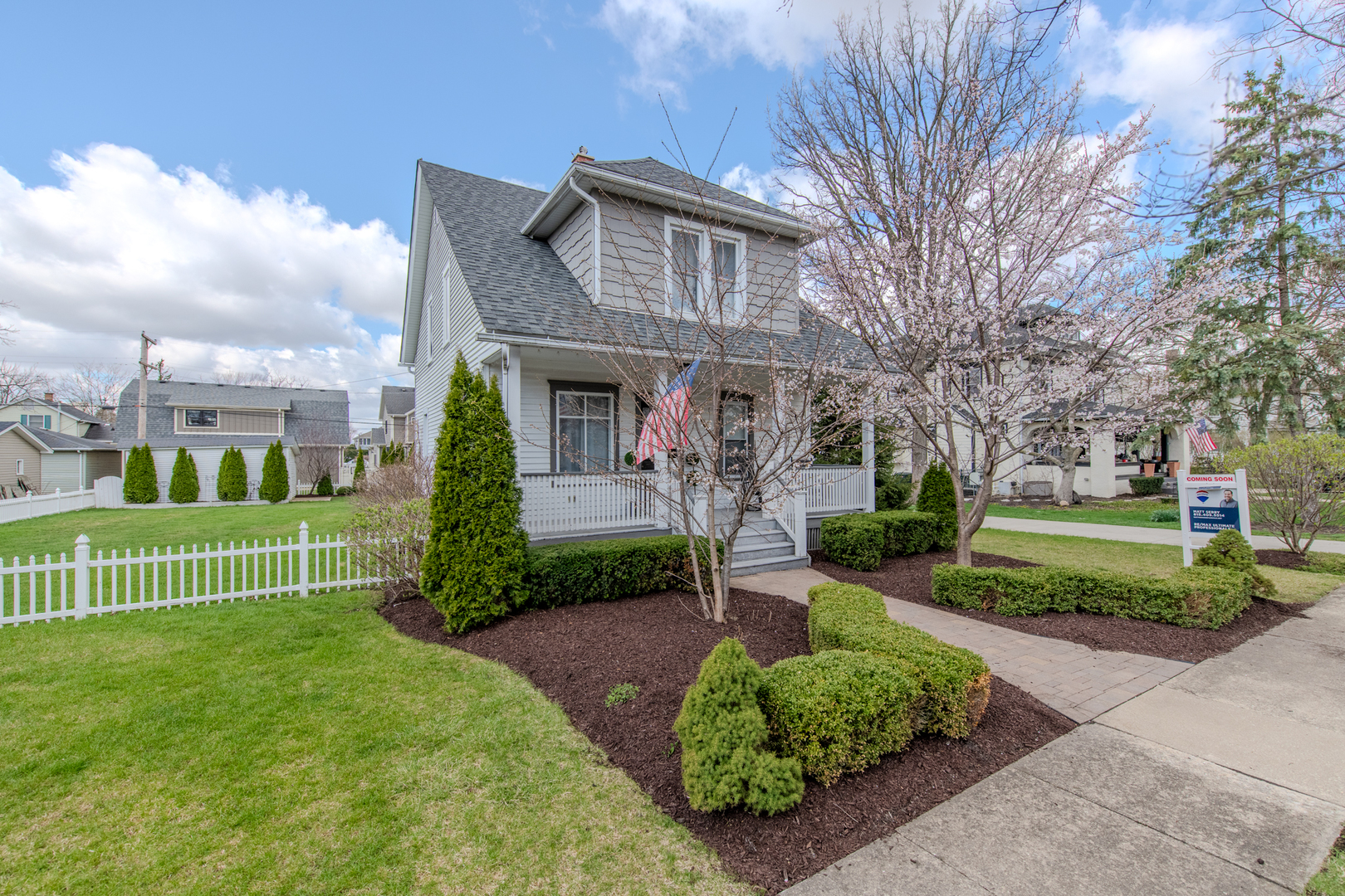 Photo of 220 Hickory Street, Frankfort, IL 60423
