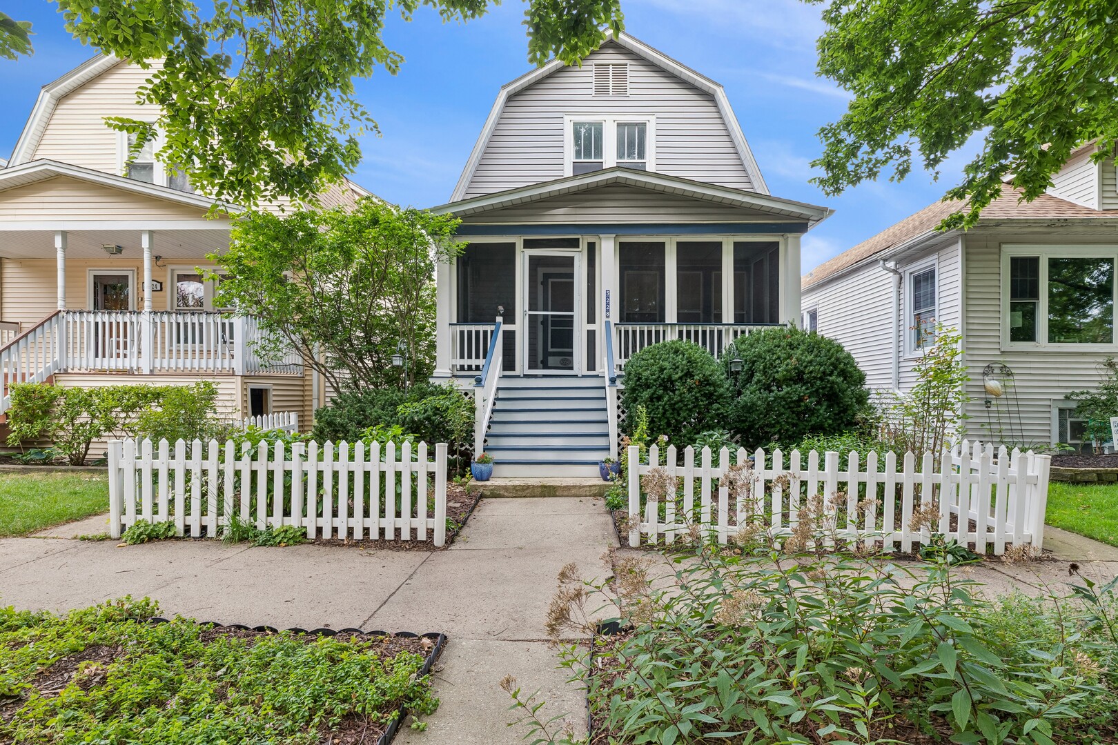 Photo of 5228 N Ludlam Avenue, Chicago, IL 60630