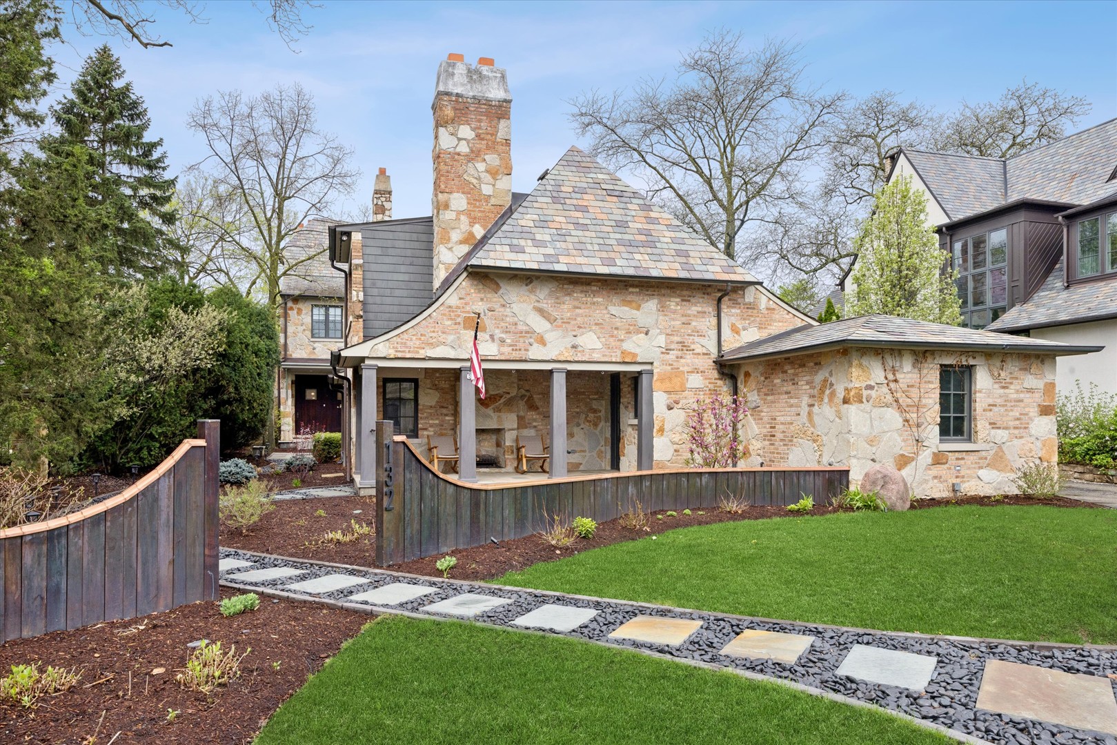 Photo of 132 S Park Avenue, Hinsdale, IL 60521