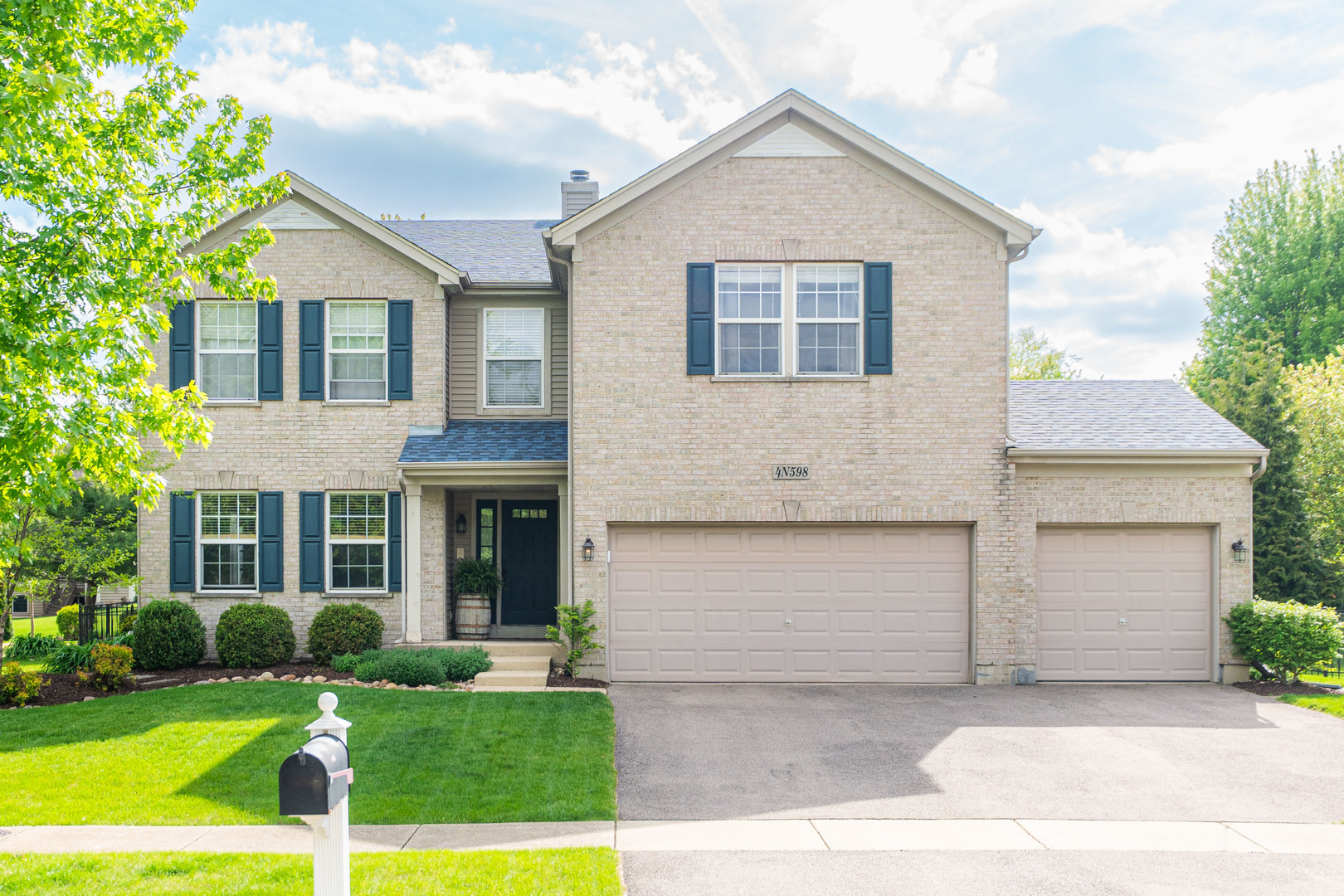 Photo of 4N598 Campton Crossings Drive, St. Charles, IL 60175