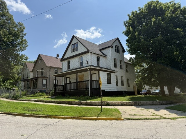 Photo of 637 8th Street, Waukegan, IL 60085