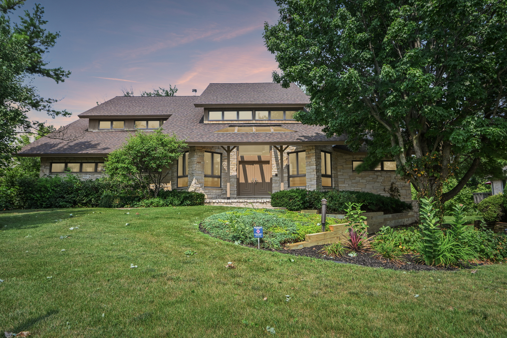 Photo of 8420 Evergreen Lane, Darien, IL 60561