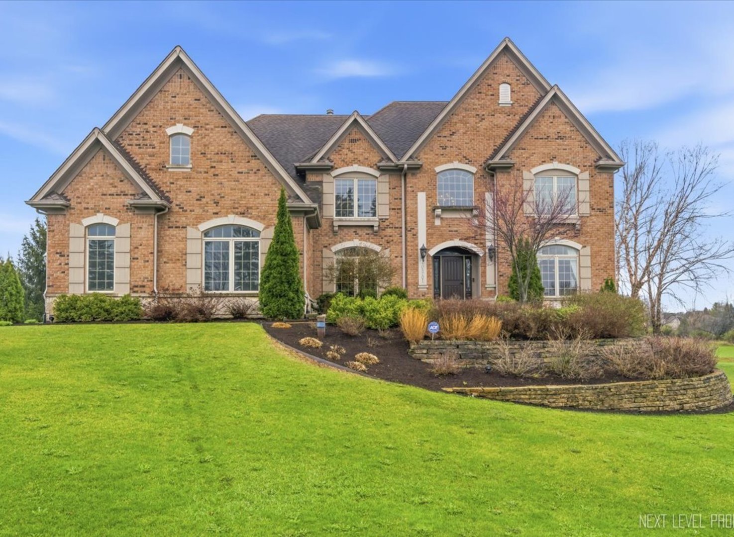 Photo of 40W701 WILLOWBROOK Court, St. Charles, IL 60175