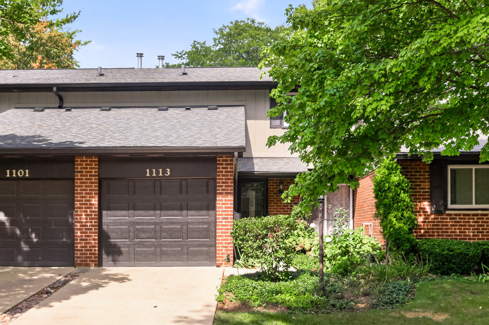 Photo of 1113 Loughborough Court, Wheaton, IL 60189