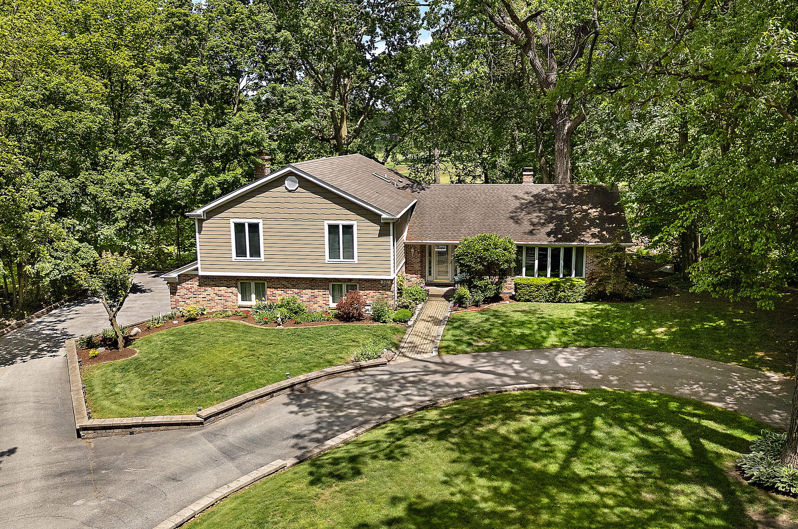 Photo of 581 Aberdeen Road, Frankfort, IL 60423