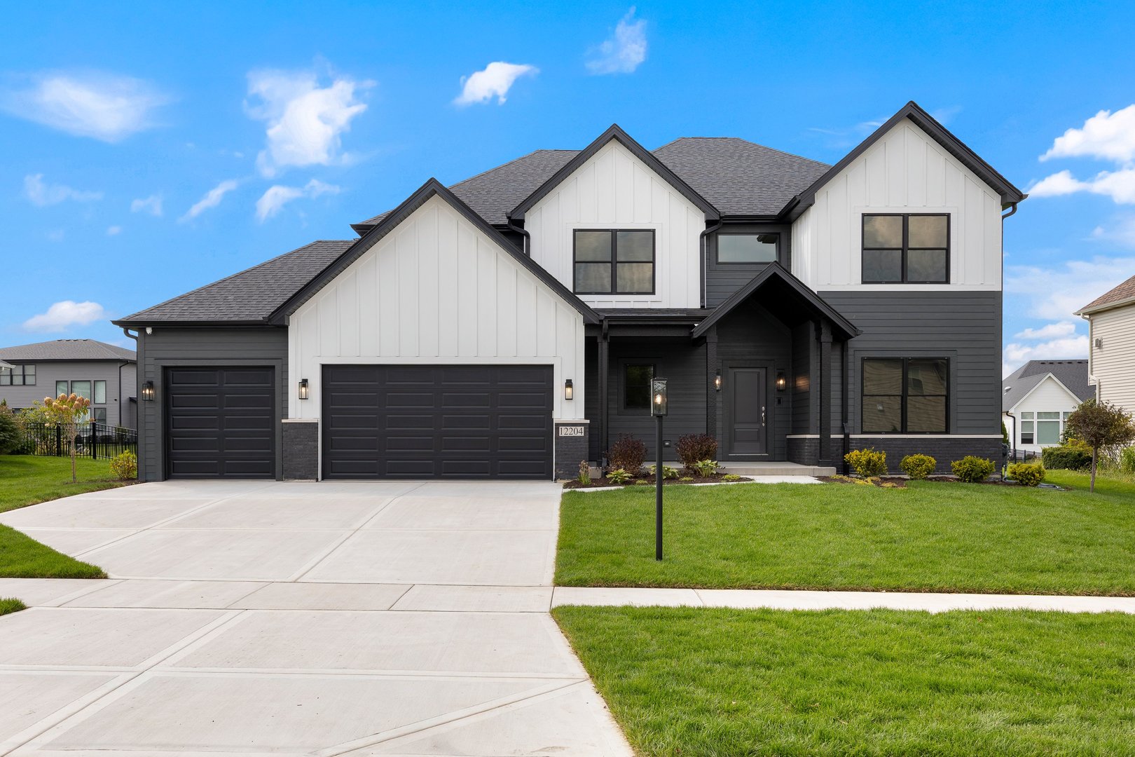 Photo of 1033 Emerald Drive, Naperville, IL 60540