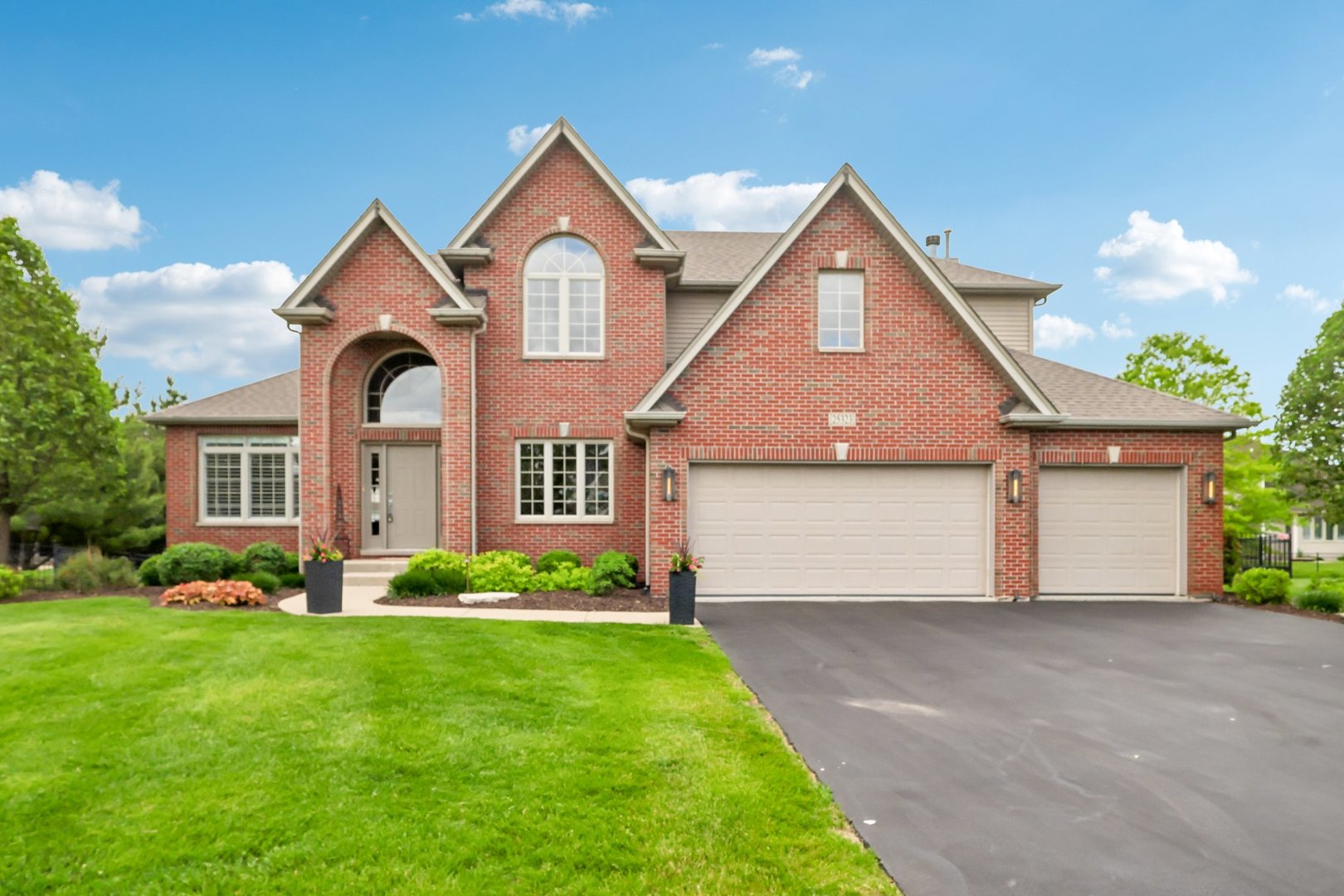 Photo of 25323 WILSON Court, Plainfield, IL 60586