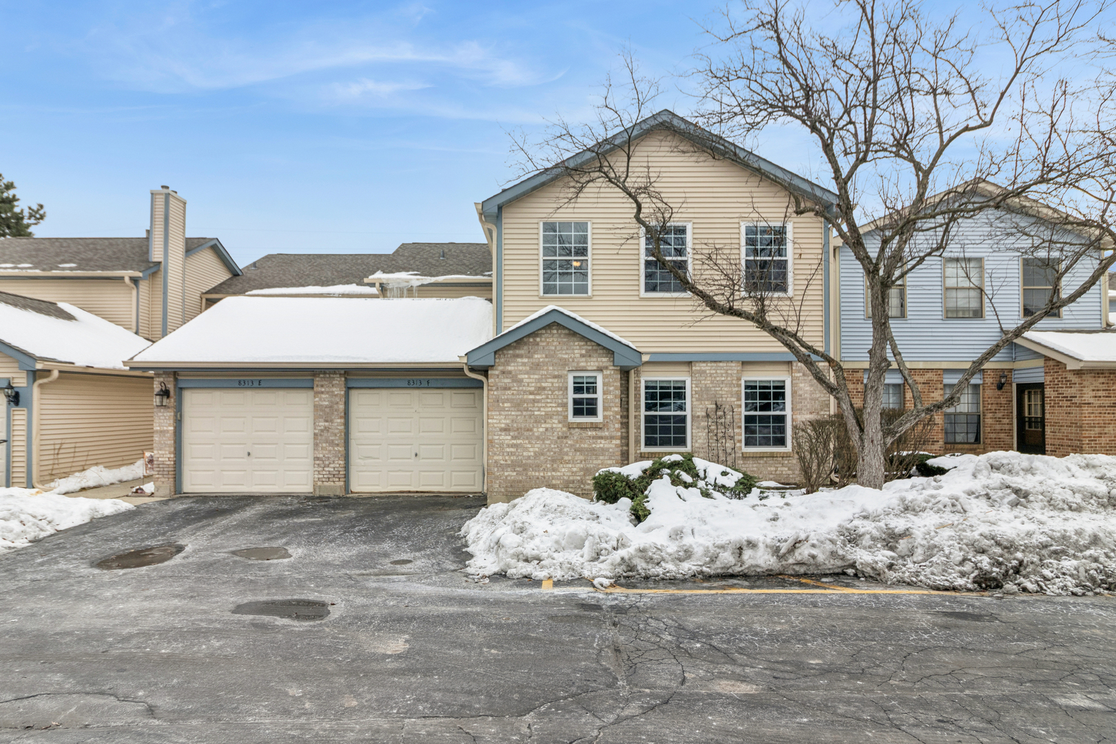 Photo of 8313 Highpoint Circle, Darien, IL 60561