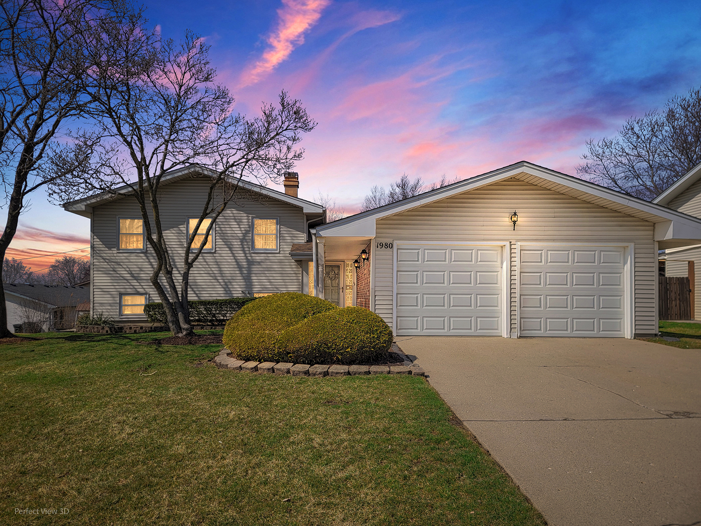 Photo of 1980 Chippendale Road, Hoffman Estates, IL 60169