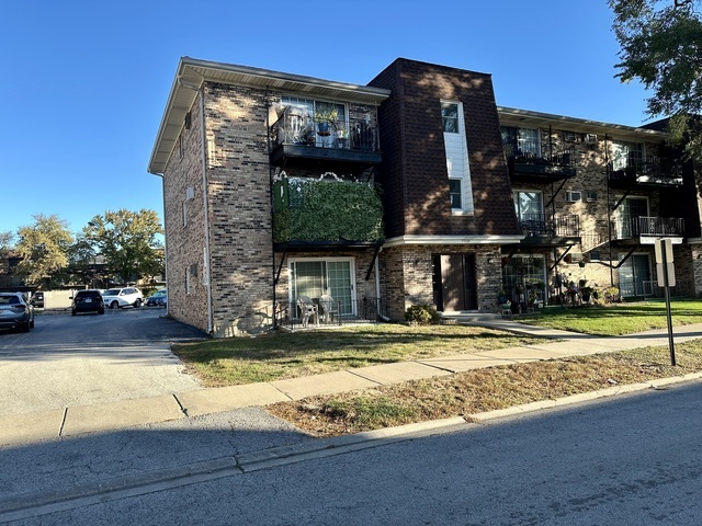 Photo of 7008 Oconnell Drive, Chicago Ridge, IL 60415