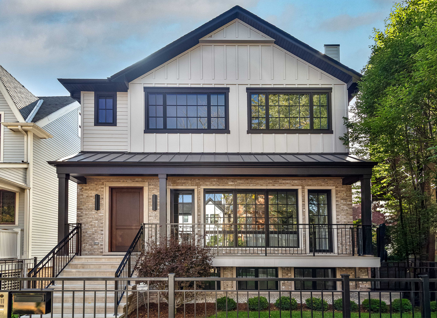 Photo of 1907 W Cuyler Avenue, Chicago, IL 60613