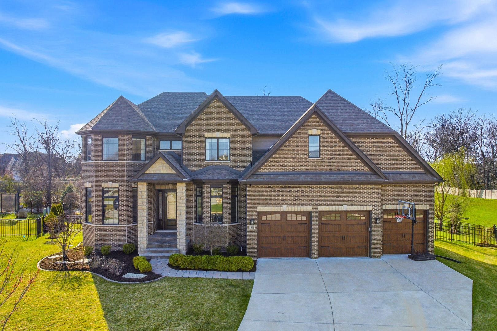 Photo of 28 Pinnacle Court, Naperville, IL 60565