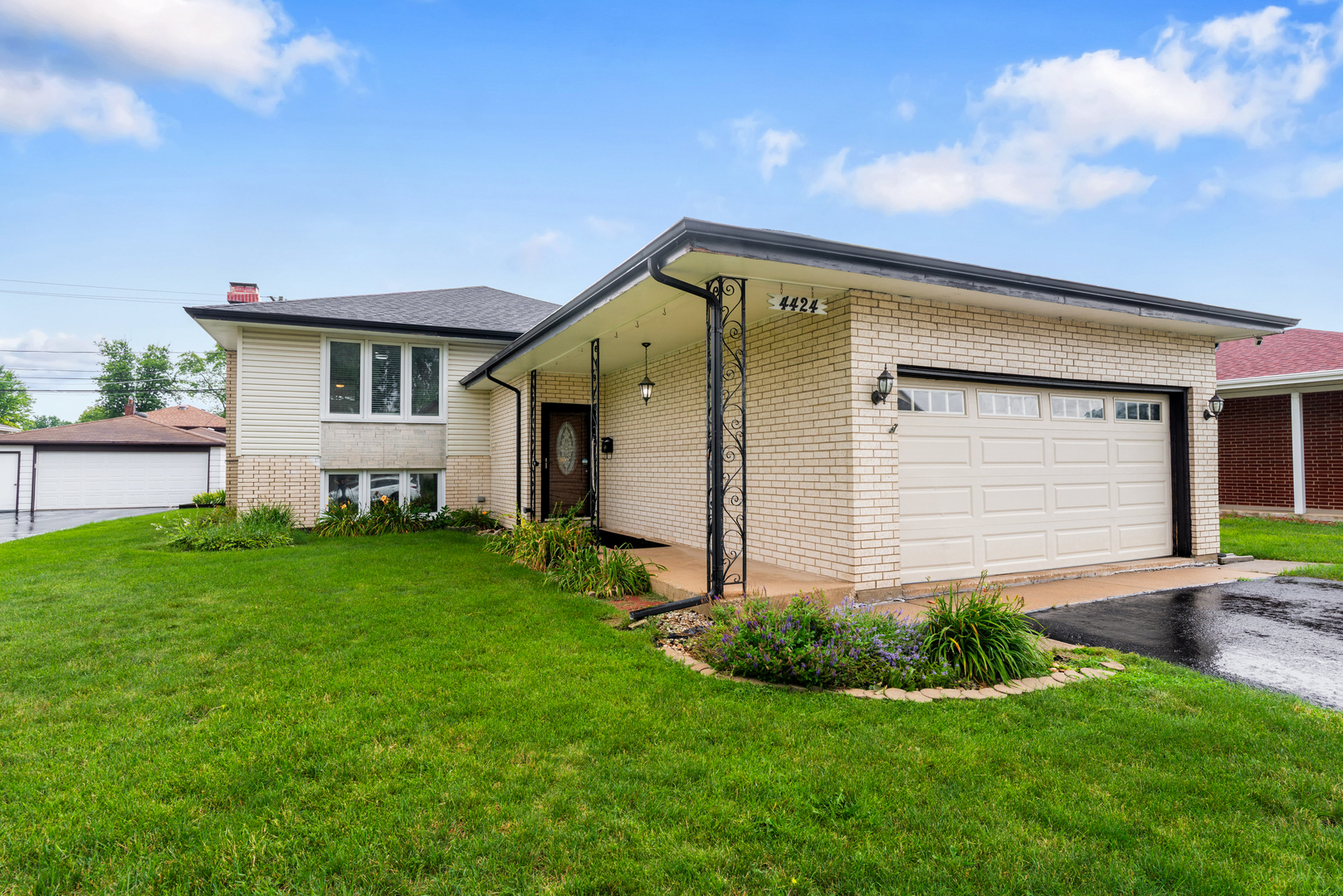 Photo of 4424 Maple Avenue, Brookfield, IL 60513