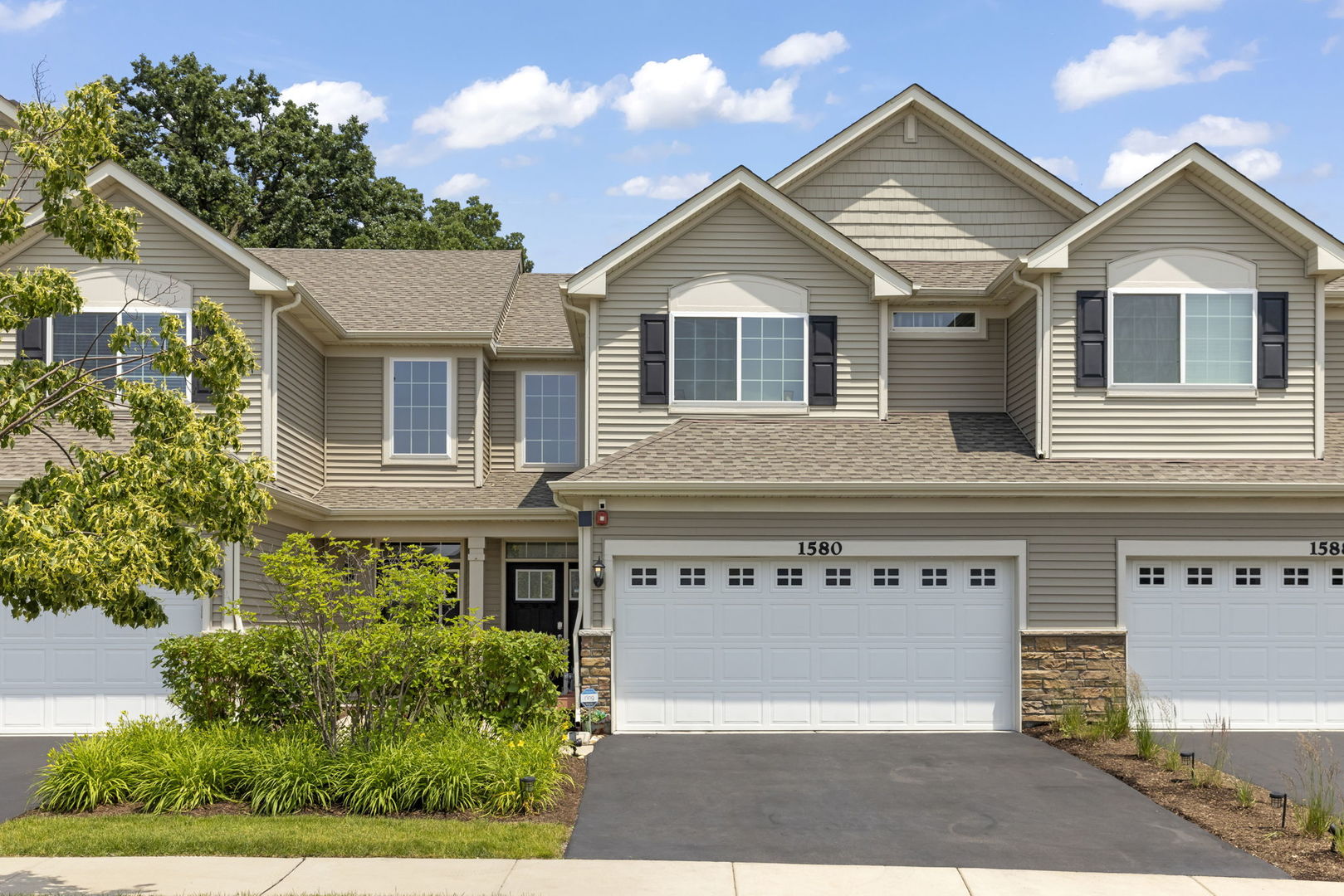 Photo of 1580 Wind Energy Pass, Batavia, IL 60510