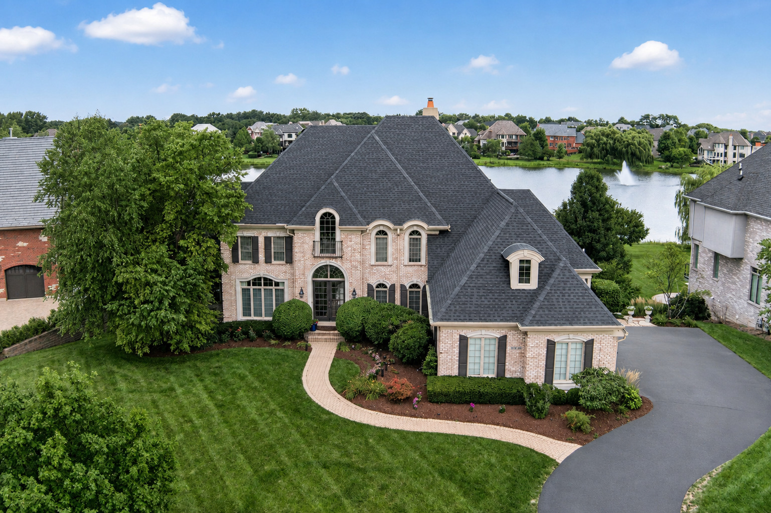 Photo of 39W748 Goldenrod Drive, St. Charles, IL 60175