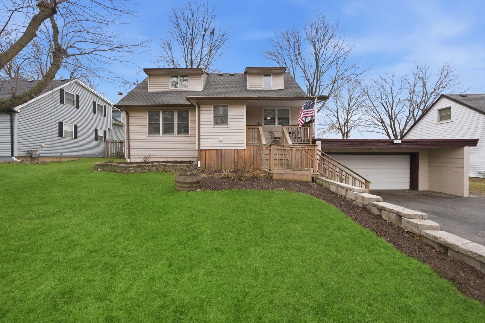 Photo of 9307 ETHYL Lane, Tinley Park, IL 60487