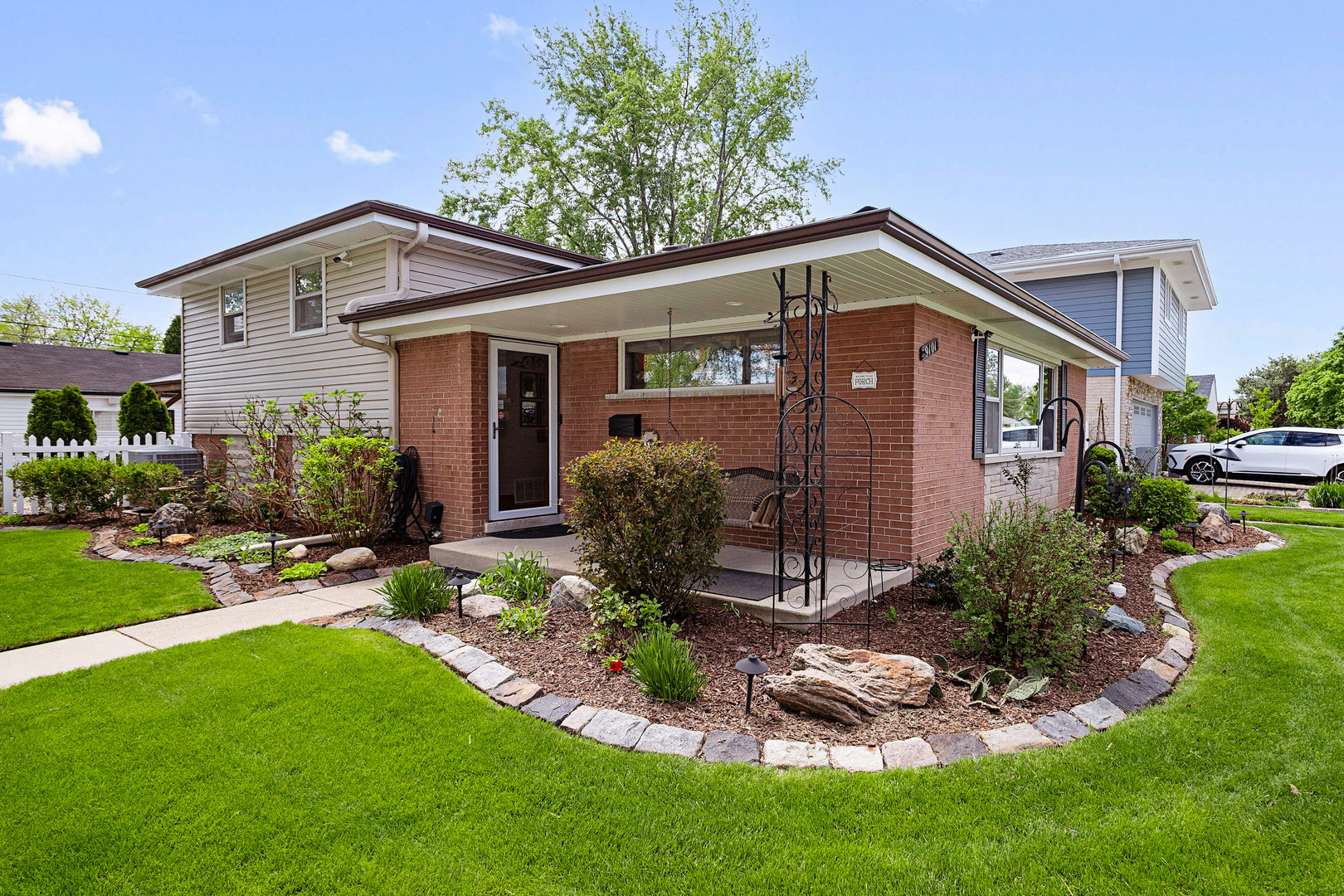 Photo of 9101 27th Street, Brookfield, IL 60513