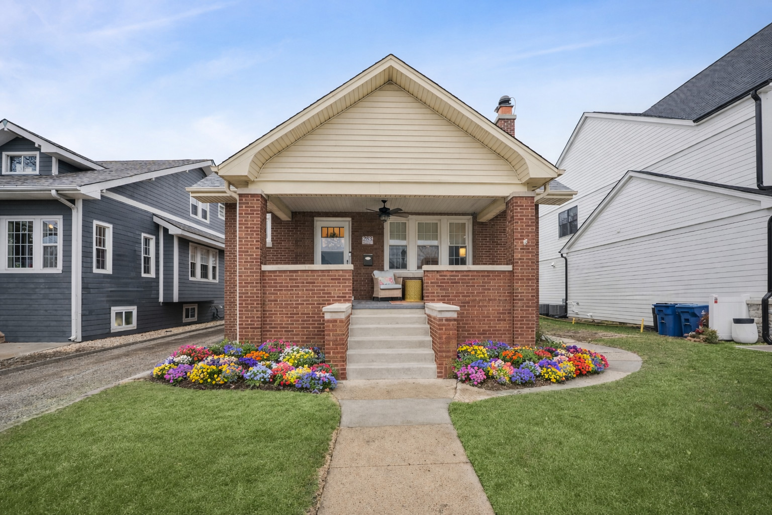 Photo of 283 N Michigan Avenue, Elmhurst, IL 60126