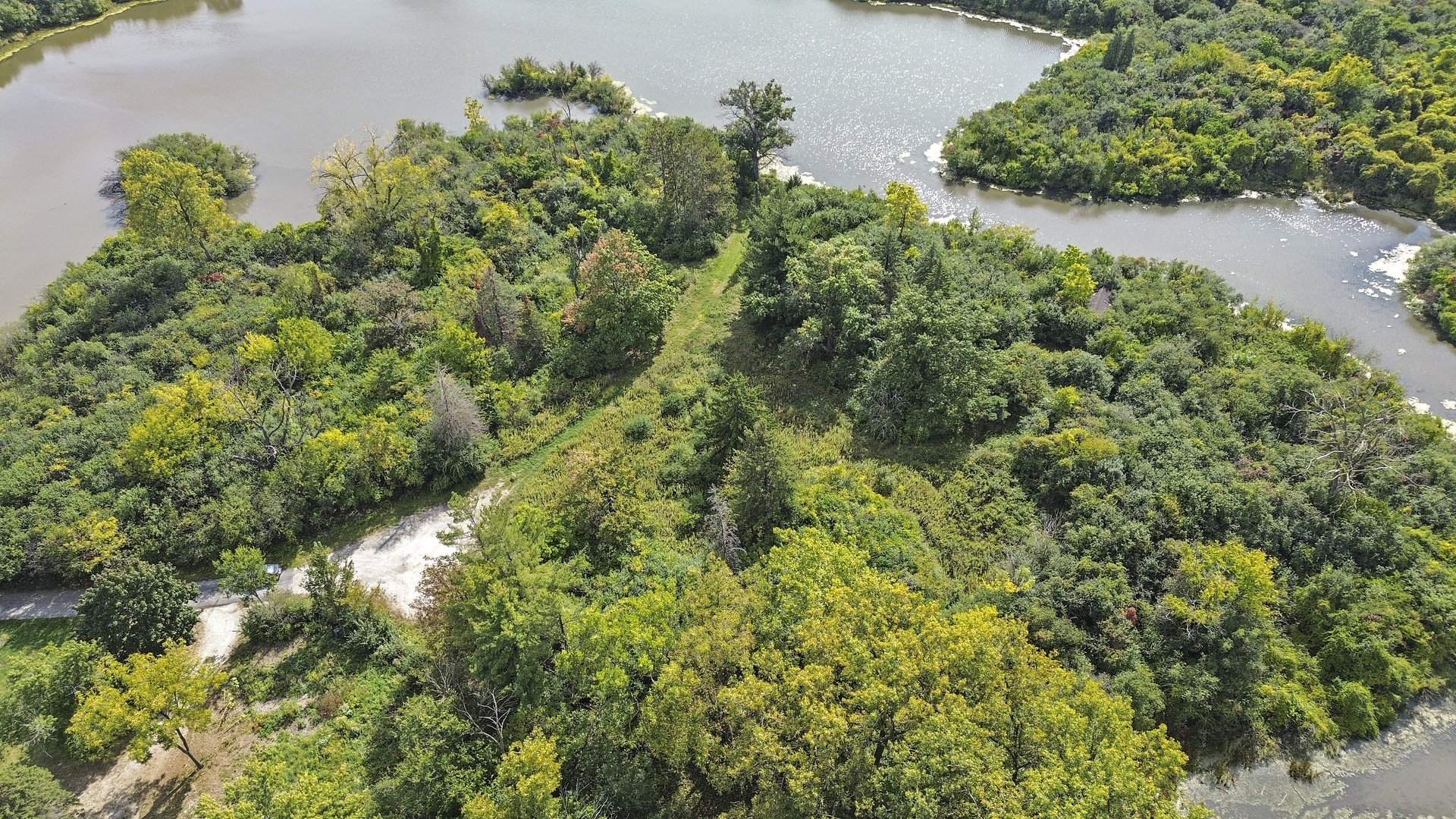 Photo of 141 Breakenridge Farm Road, Oak Brook, IL 60523