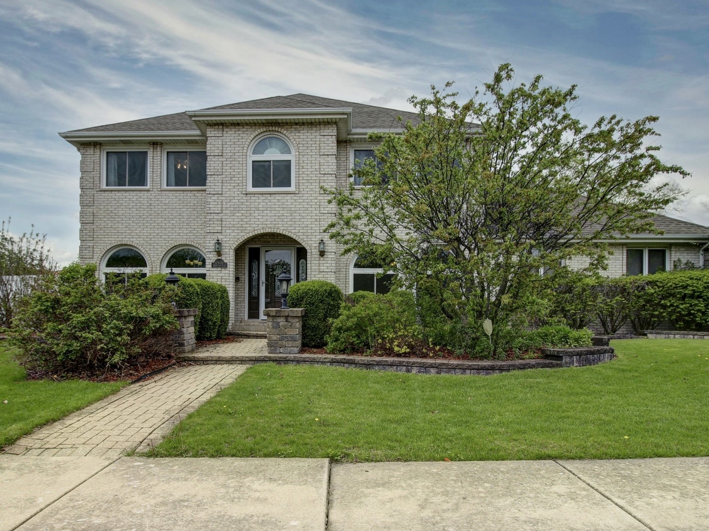 Photo of 17430 Bridalwood Lane, Tinley Park, IL 60487