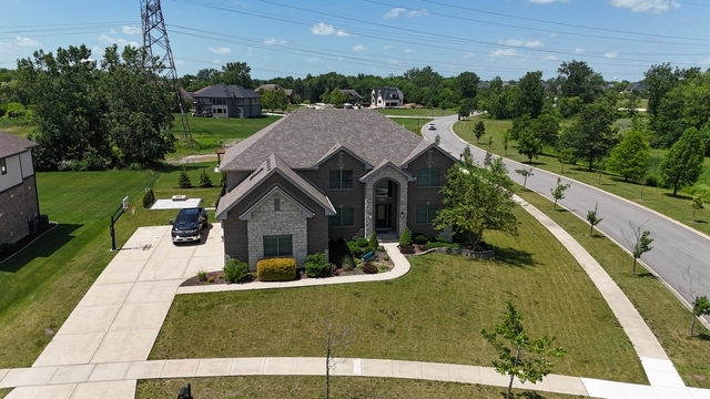 Photo of 22612 Bear Claw Lane, Frankfort, IL 60423