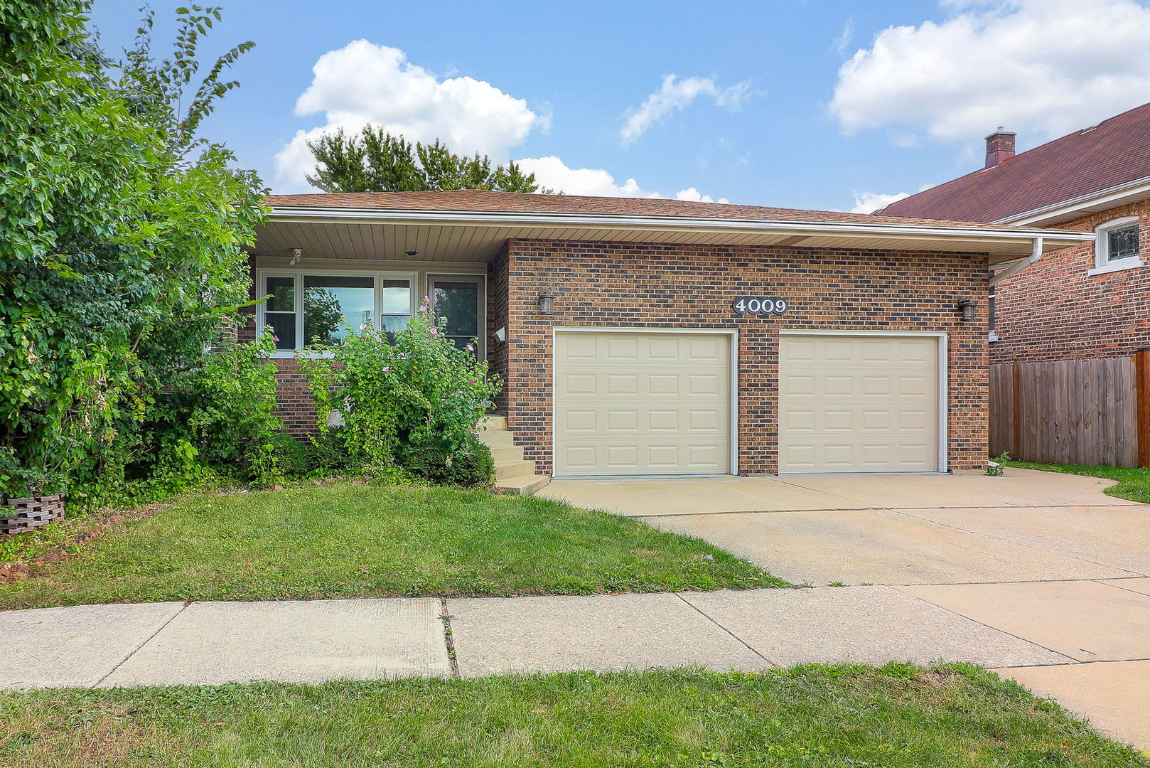 Photo of 4009 Forest Avenue, Brookfield, IL 60513