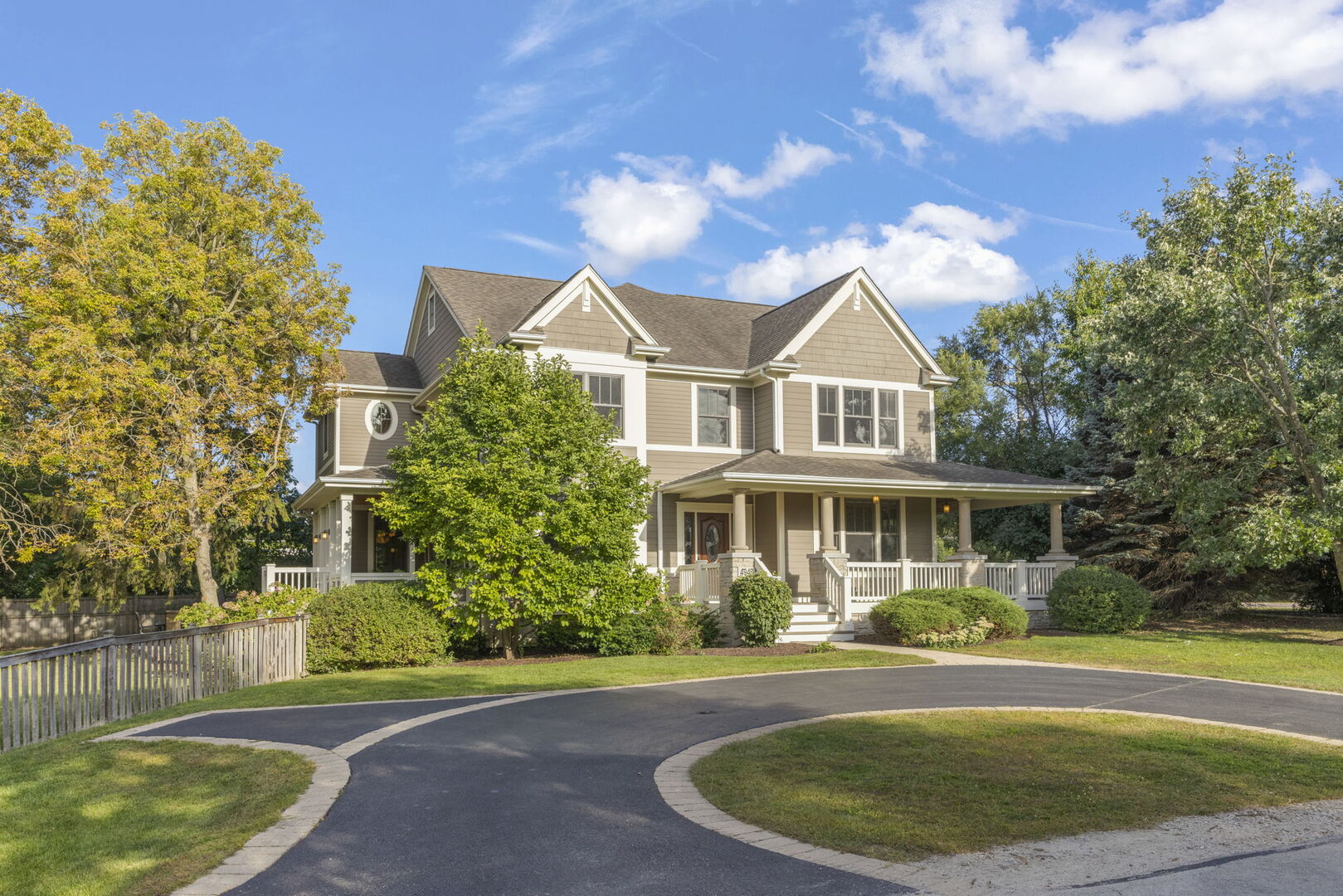 Photo of 4947 Stonewall Avenue, Downers Grove, IL 60515