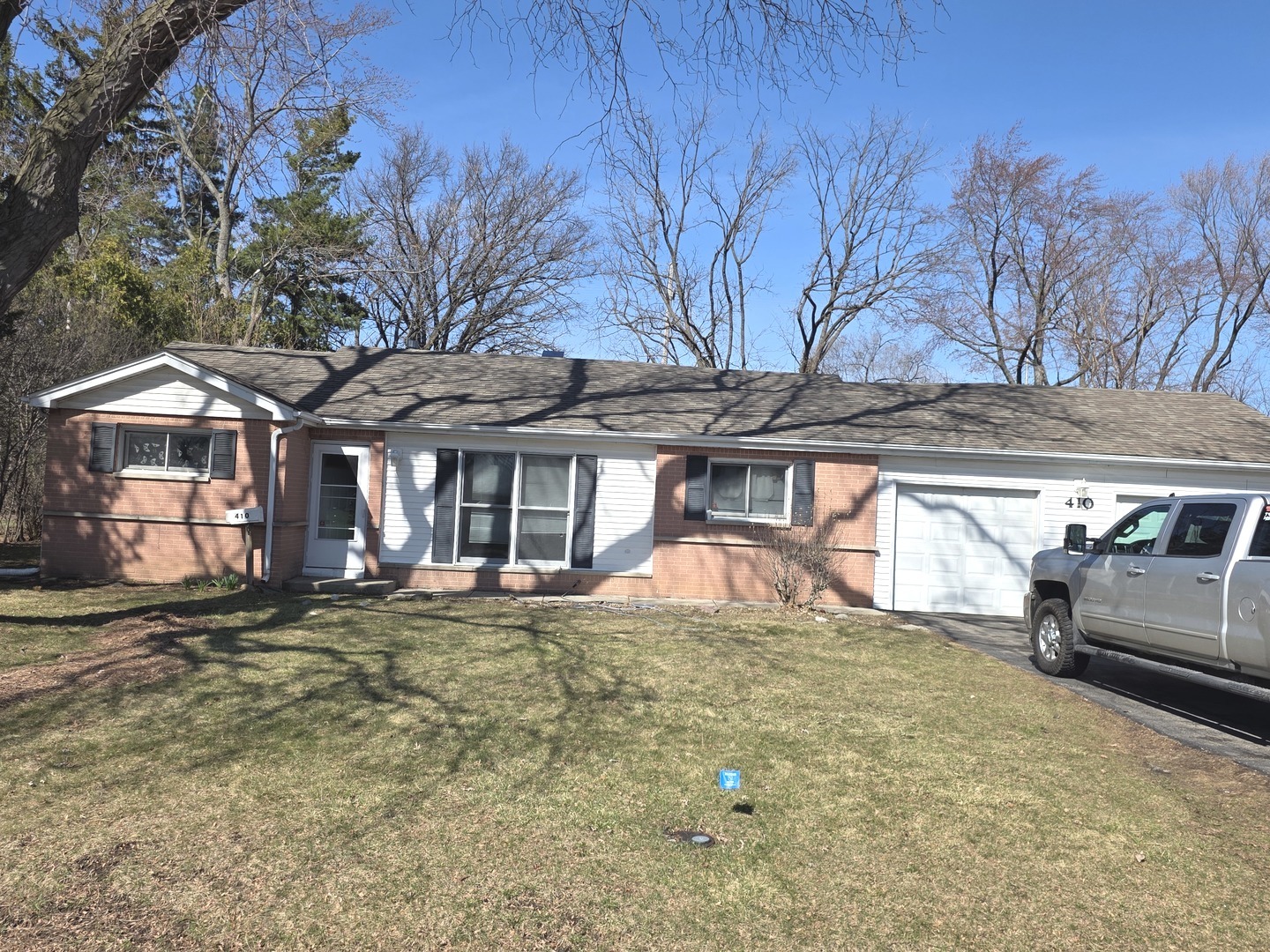 Photo of 410 Aster Lane, Hoffman Estates, IL 60169