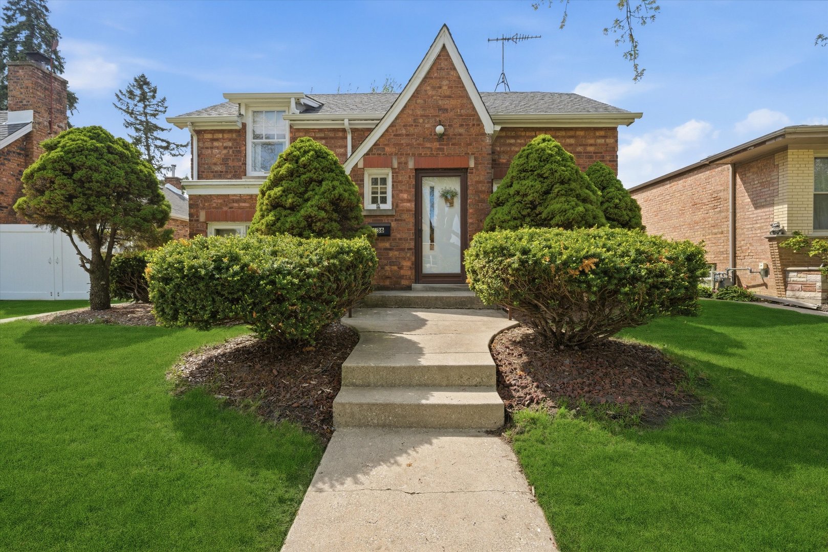 Photo of 9636 S Central Park Avenue, Evergreen Park, IL 60805