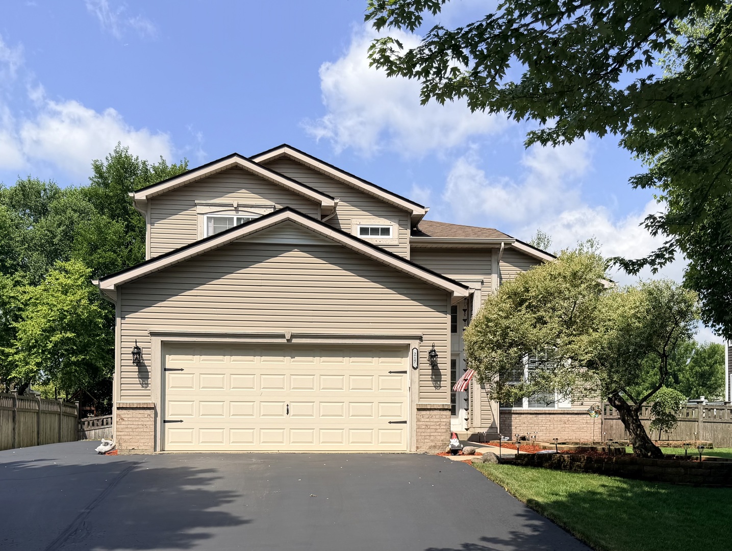 Photo of 217 Jonathan Way, Bolingbrook, IL 60490