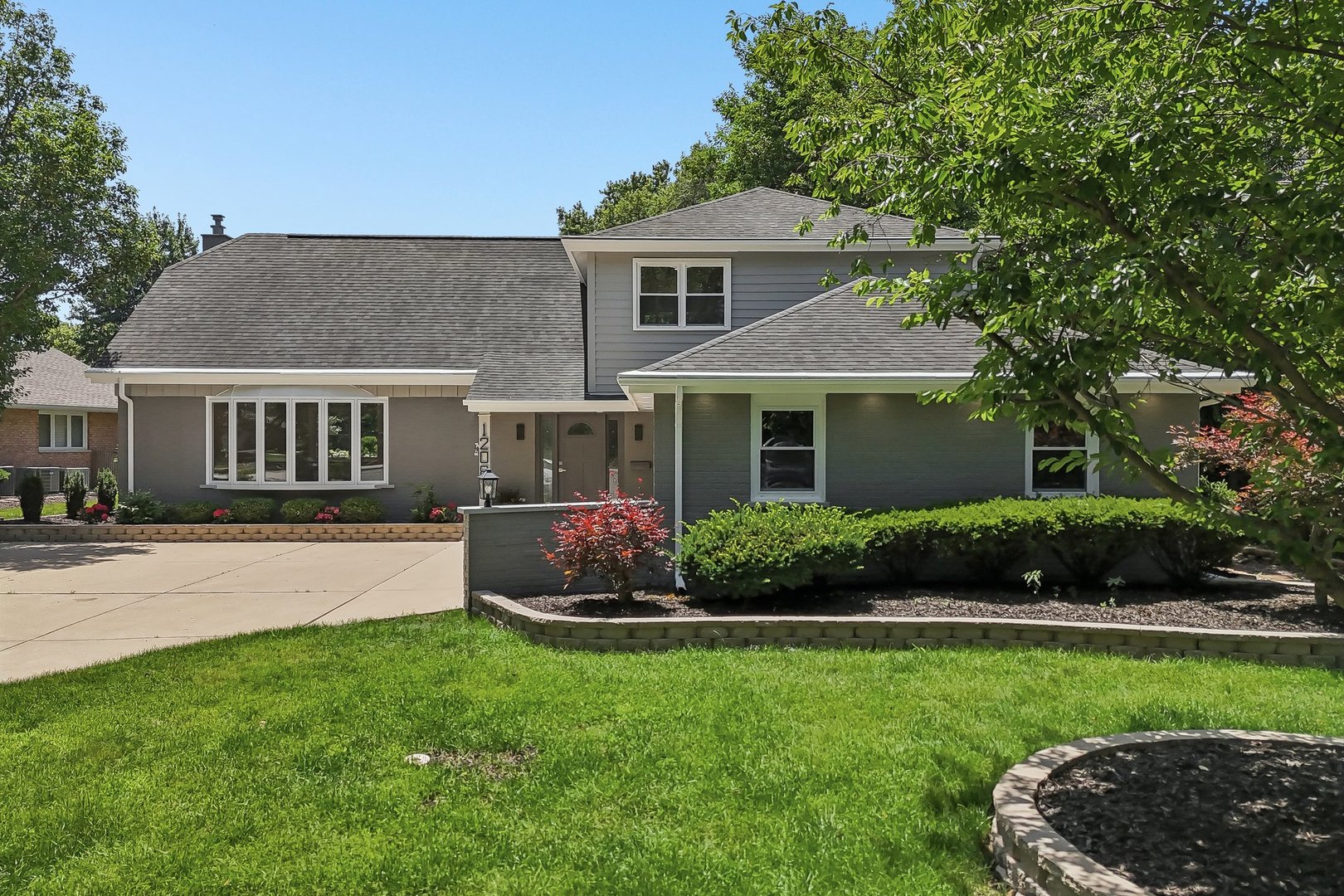 Photo of 1208 Elizabeth Avenue, Naperville, IL 60540