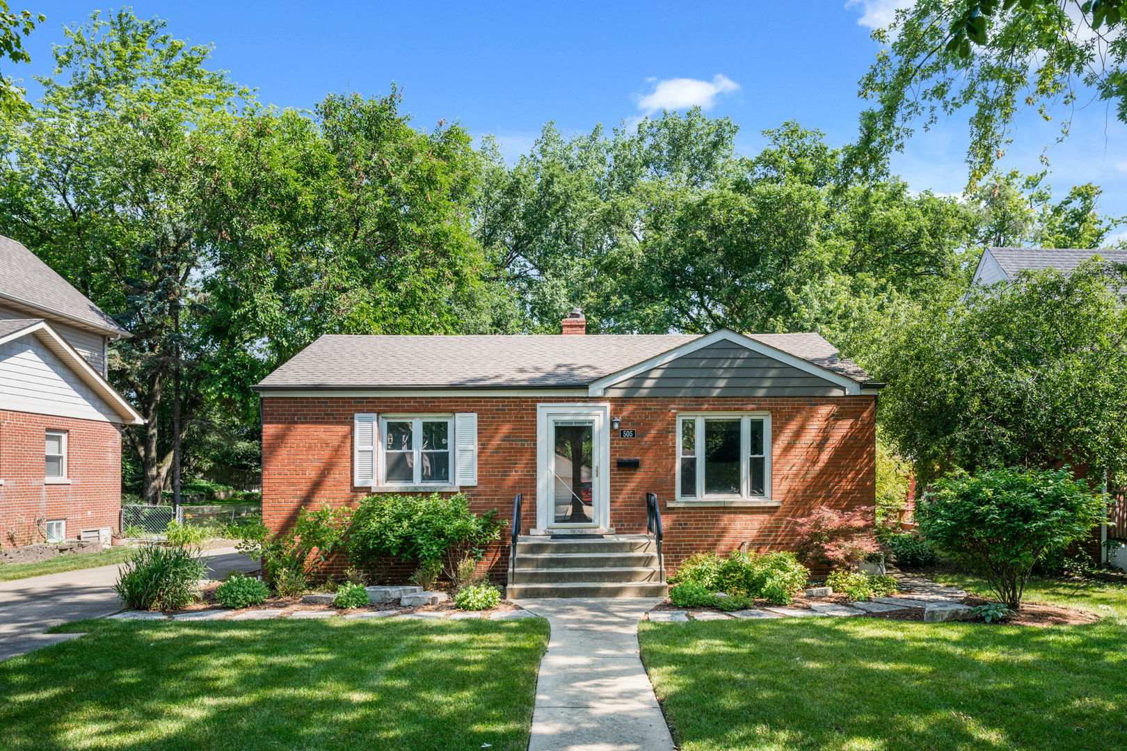 Photo of 505 W Alexander Boulevard, Elmhurst, IL 60126