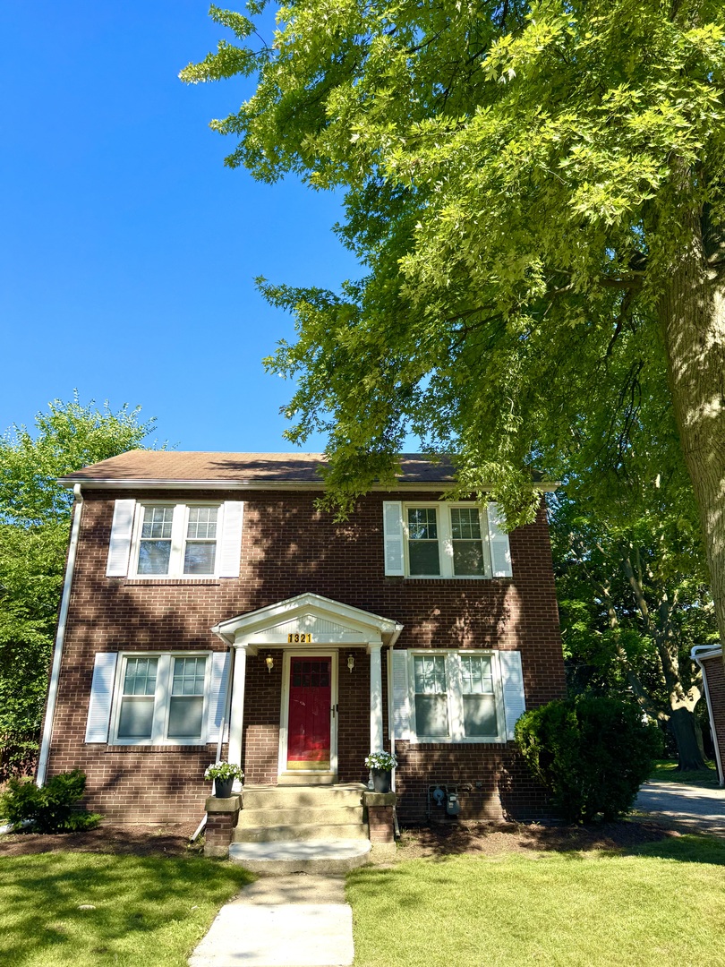 Photo of 1321 N Jackson Street, Waukegan, IL 60085