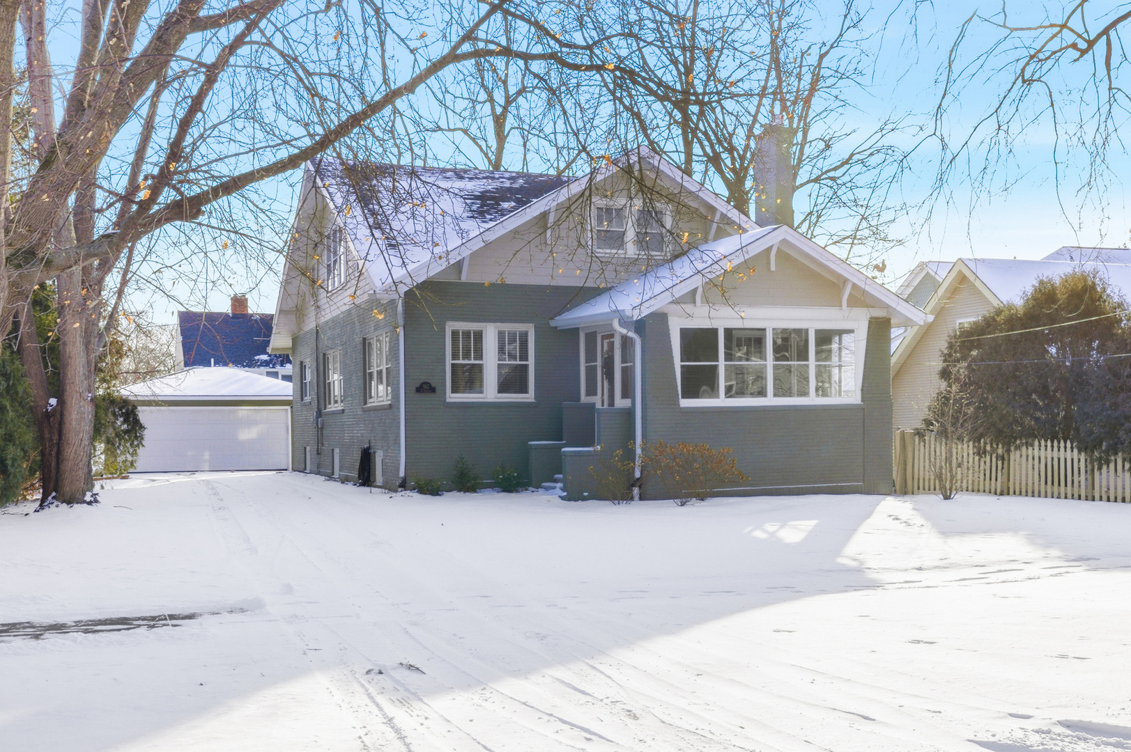 Photo of 312 E Lincoln Avenue, Wheaton, IL 60187