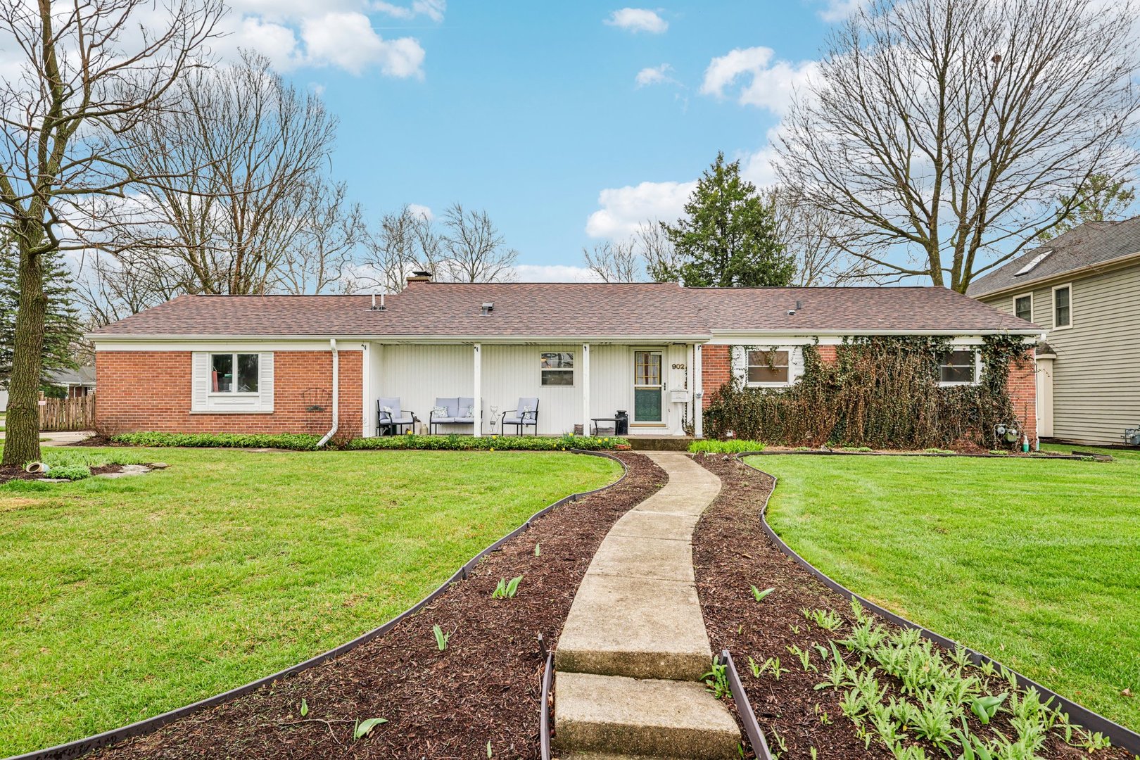 Photo of 902 Arbor Court, Wheaton, IL 60189