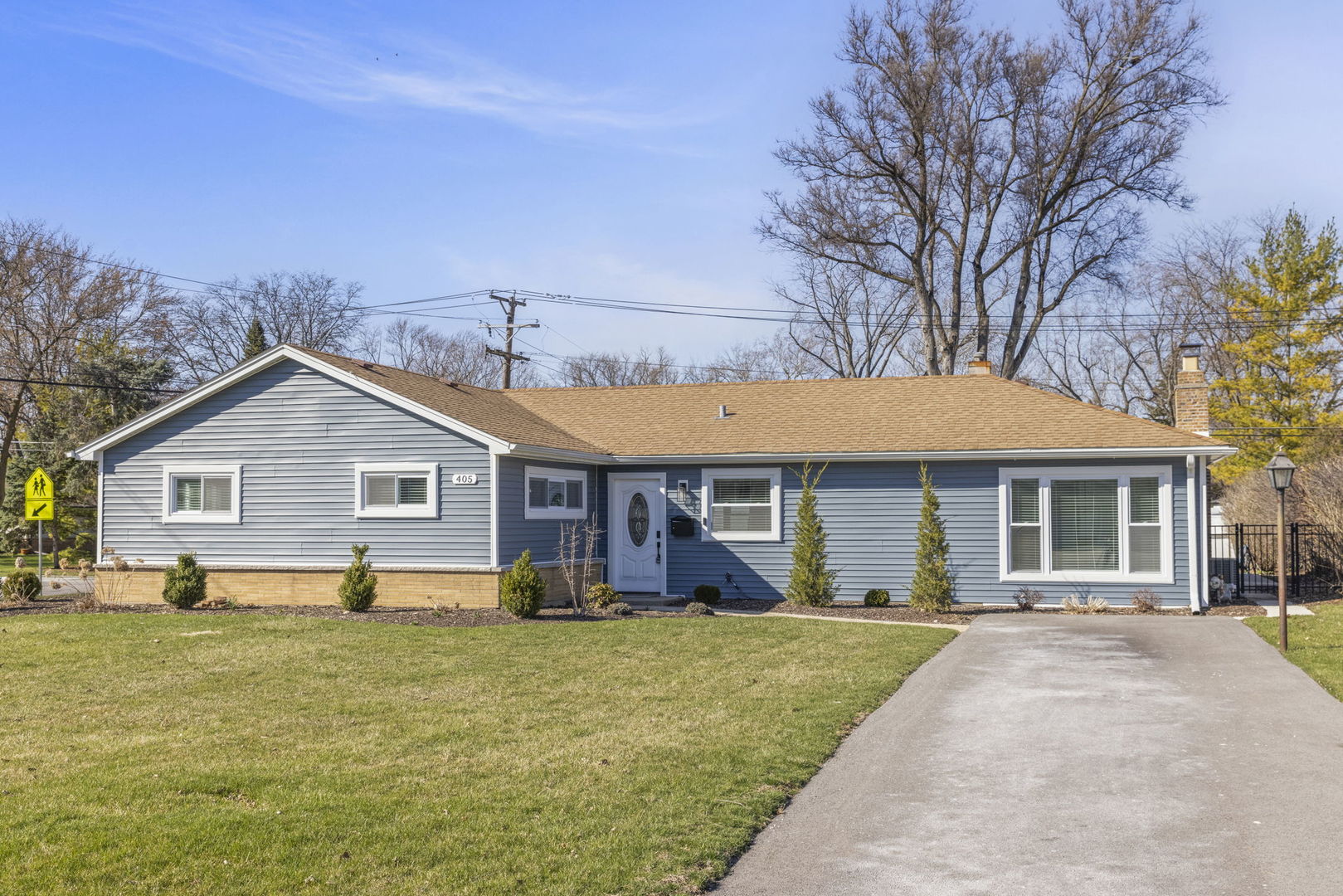 Photo of 405 Turf Lane, Wheaton, IL 60187