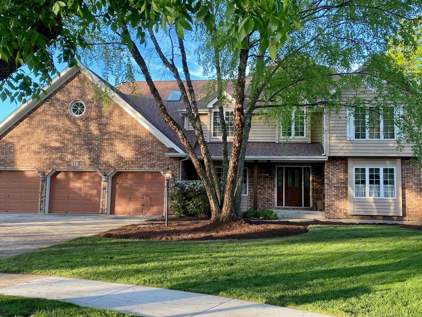 Photo of 510 Delkir Court, Naperville, IL 60565