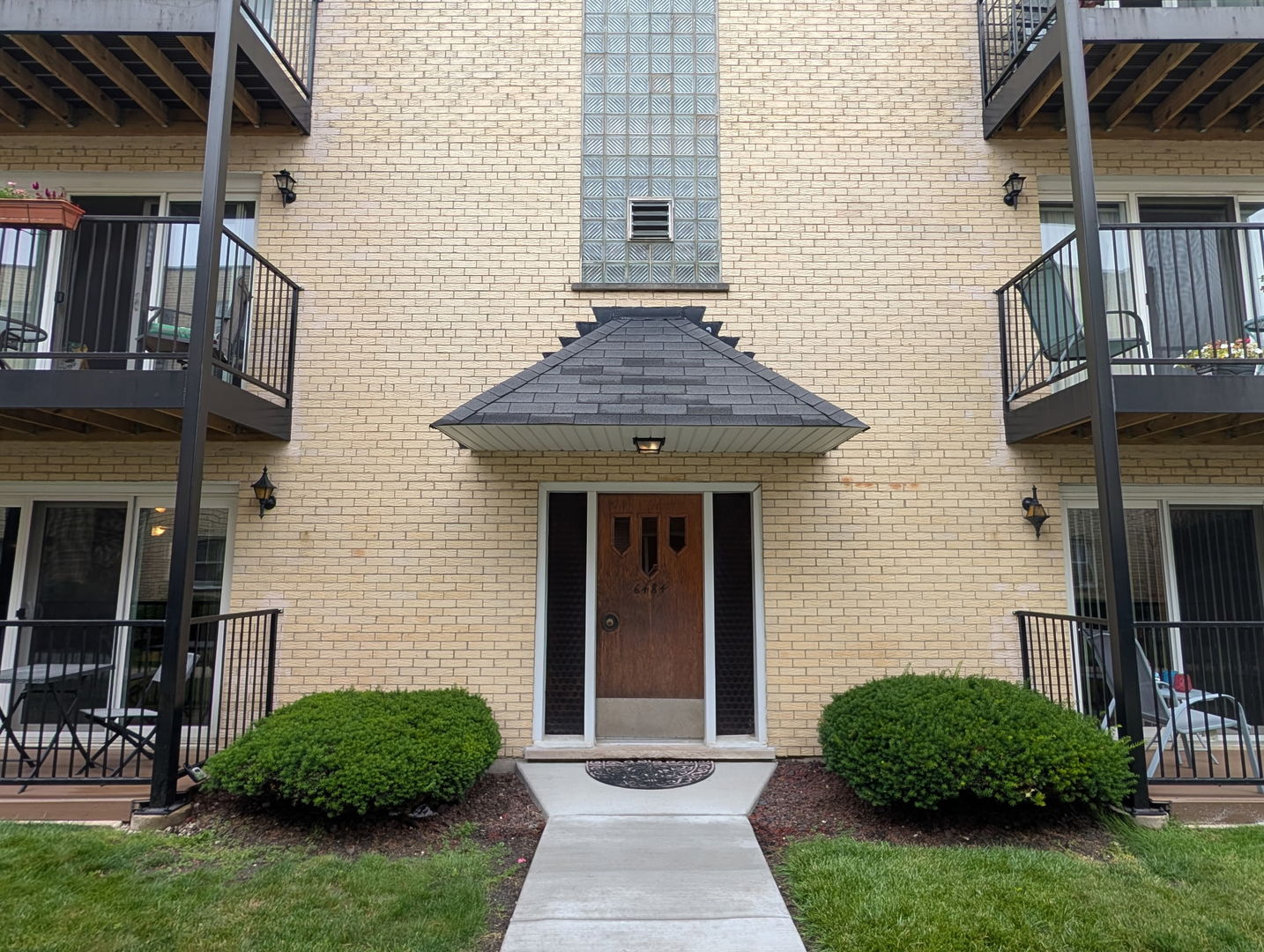 Photo of 6484 N Northwest Highway, Chicago, IL 60631