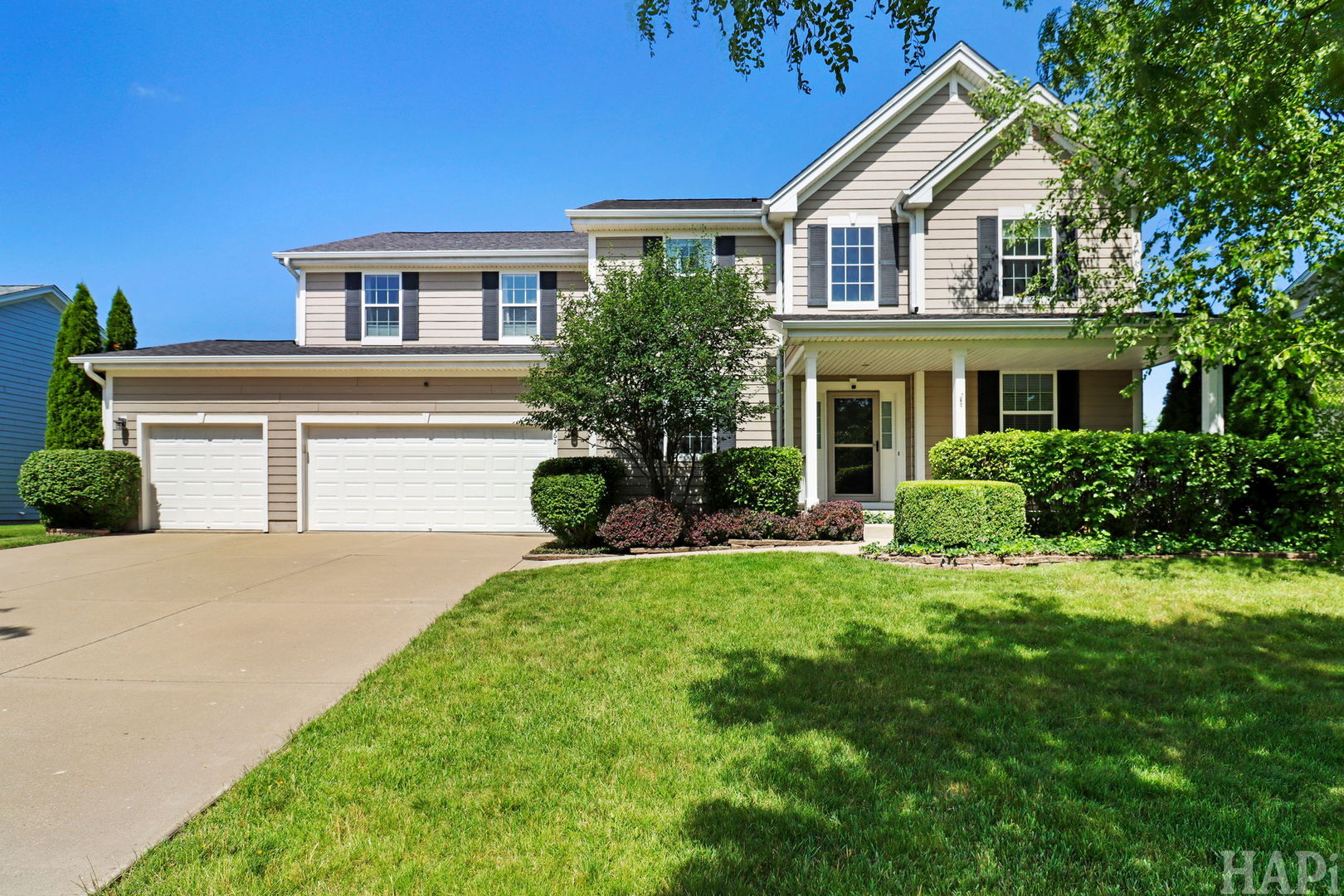 Photo of 462 E Amberside Drive, Elgin, IL 60124