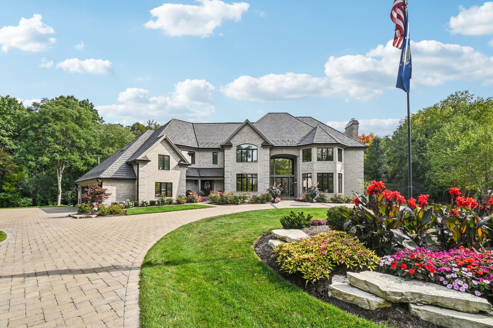 Photo of 3001 Glen Eagles Court, St. Charles, IL 60174